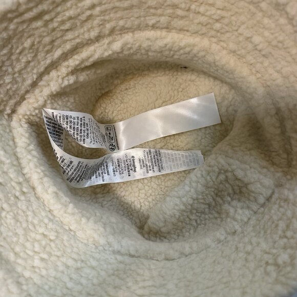 Disney Parks Alice in Wonderland White Rabbit Bucket Hat Adults Sherpa 59cm NWT - Picture 4 of 7